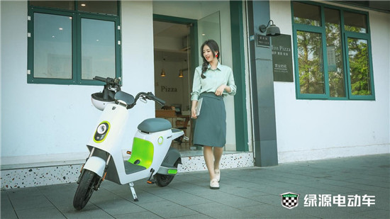 顏值高、跑得遠(yuǎn)，還智能！綠源液冷電動(dòng)車出游適配度MAX！