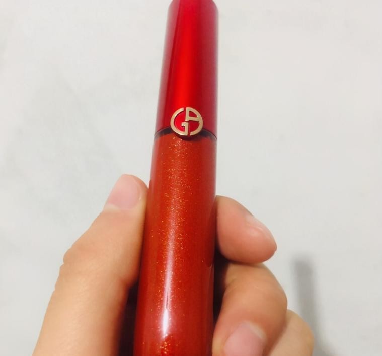 唯品會大牌口紅比專柜優(yōu)惠不少，是不是正品？