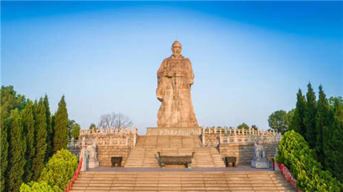 仲景宛西制藥“三分鐘講透經(jīng)典”倡導(dǎo)：攜手同行，共傳經(jīng)典！