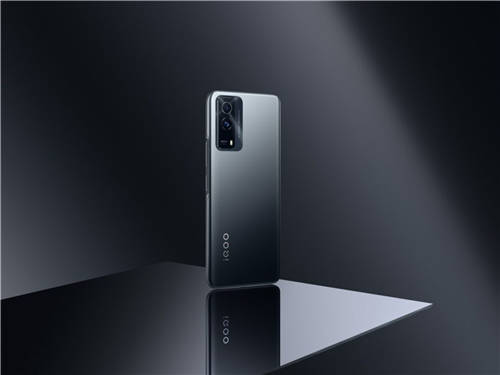 iQOO Z5x全新發(fā)布：全能長(zhǎng)續(xù)航普及者 輕松暢玩一整天
