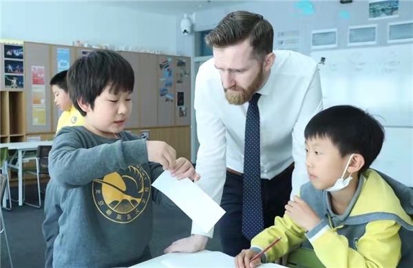 朝陽凱文的教育戲劇—從啞巴英語到自信表達，就是這么簡單!