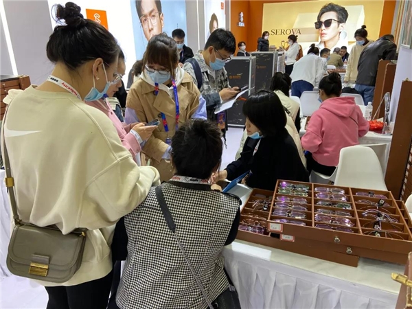 2021年北京眼鏡展，施洛華守護好視力
