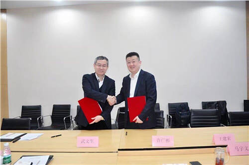 華云數據與長城戰(zhàn)略咨詢簽署戰(zhàn)略合作協(xié)議：產研合作賦能 推動信創(chuàng)產業(yè)發(fā)展