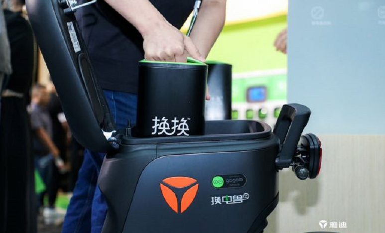 雅迪電動車推出新品，不需充電只換電，續(xù)航130，3499起，很適合跑外賣