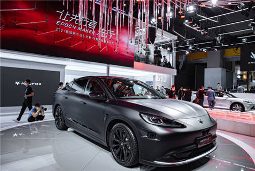 鴻蒙量產(chǎn)第一車，極狐汽車即將亮相昆明國際車展