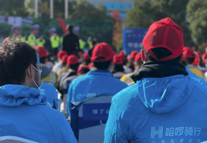 12月2日是第十個“全國交通安全日”，為了呼吁更多人提高交通安全意識，哈啰出行圍繞“守法規(guī)知禮讓、安全文明出行”的主題，與全國20多地交通管理部門開展形式多樣的交通安全宣傳活動。1399.jpg