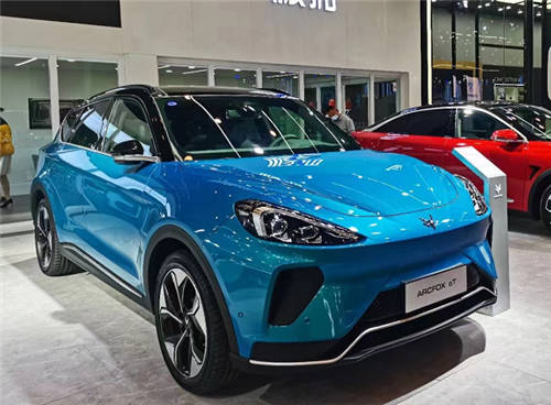新體驗(yàn)新選擇，極狐汽車首秀鄭州長(zhǎng)沙國(guó)際車展實(shí)力圈粉
