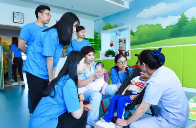 福晟集團以公益之心，履社會之責，讓企業(yè)充滿向“善”之力