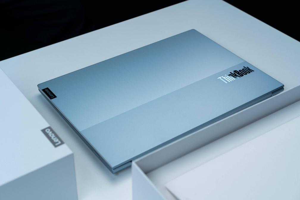 ThinkBook 13x冰雪藍正式開售，破冰青年口彰顯銳意鋒芒