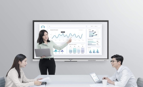 辦公通訊用企業(yè)微信，智能會議用MAXHUB