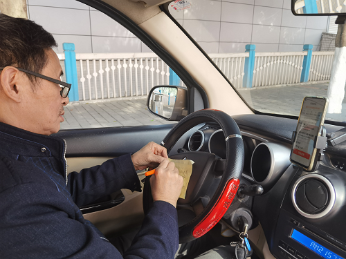 貨拉拉司機堅守春運一線，助力年貨“品質”到家