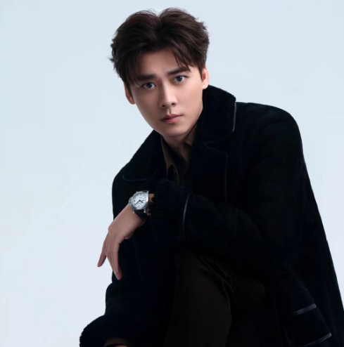沛納海手表什么檔次？沛納海攜手李易峰，演繹經(jīng)典意式美學(xué)