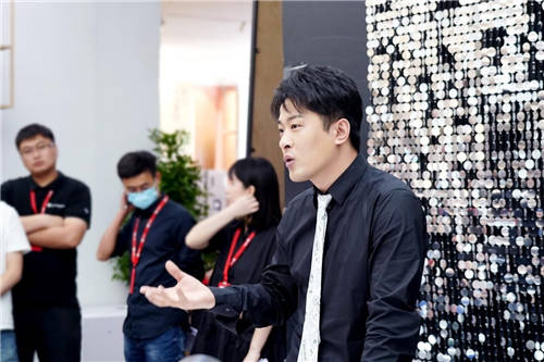 如何實(shí)現(xiàn)人生價(jià)值？辛選創(chuàng)始人辛巴的選擇是公益慈善