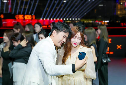 辛選集團聯(lián)合創(chuàng)始人初瑞雪，不只是辛巴背后的女人
