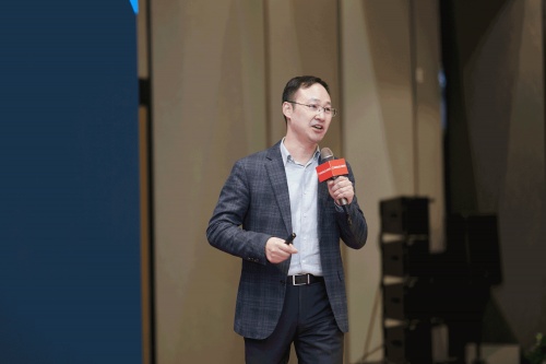 均衡承經(jīng)典，宇宙贏未來(lái)！德意電器召開(kāi)2022年度營(yíng)銷年會(huì)