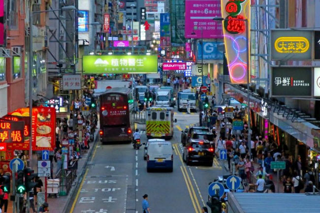 一路攀登，因為心中有光，植物醫(yī)生要讓世界愛上中國化妝品