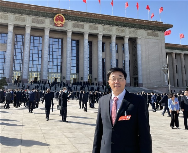 兩會專訪鄧中翰：碩果遍寫祖國大地，報國貫穿兩個百年