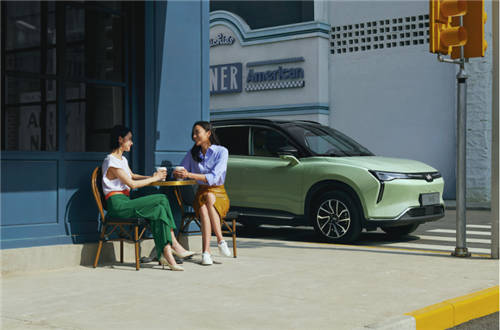 威馬汽車(chē)用威馬EX5等車(chē)型實(shí)力詮釋了智能汽車(chē)的頭號(hào)實(shí)力派