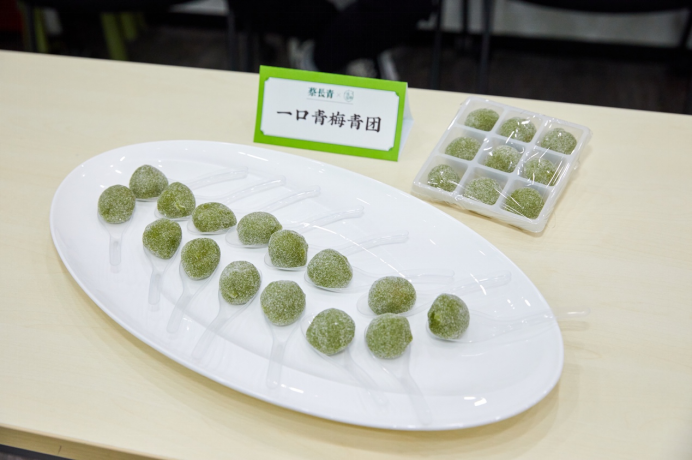 萬物皆可“團(tuán)” 燕窩、腌篤鮮、小龍蝦……青團(tuán)來了 叮咚買菜日銷20000份