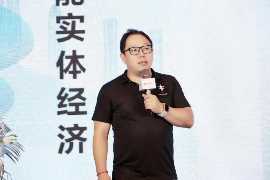 全面起跑新優(yōu)勢，信息技術(shù)再領(lǐng)航