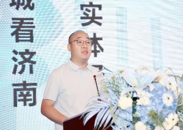 全面起跑新優(yōu)勢，信息技術(shù)再領(lǐng)航
