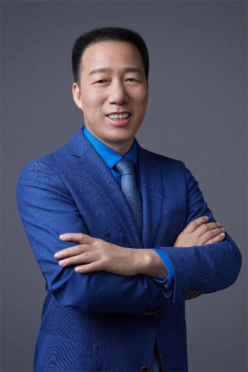 人瑞人才執(zhí)行董事、主席兼行政總裁張建國.jpg