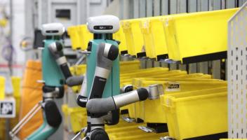 亞馬遜宣布全球已部署100萬(wàn)臺(tái)機(jī)器人 新AI模型助力物流效率提升