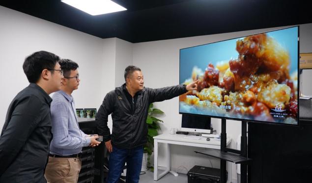 揭秘陳曉卿的美味神器，索尼電視帶你細(xì)品《風(fēng)味人間》