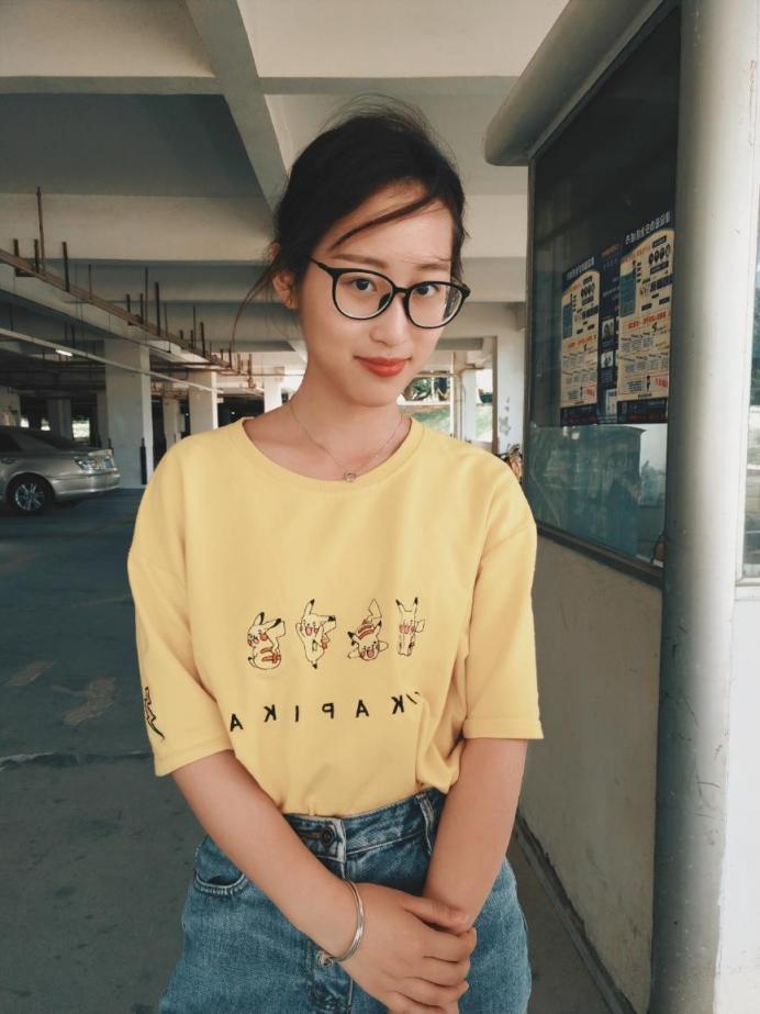 實(shí)測(cè)美圖V7“黑科技”AI前置美顏解決暗光拍攝難題