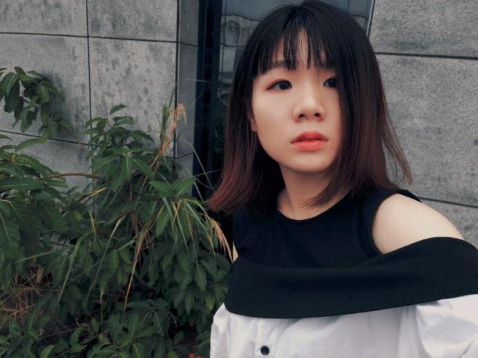 實(shí)測(cè)美圖V7“黑科技”AI前置美顏解決暗光拍攝難題
