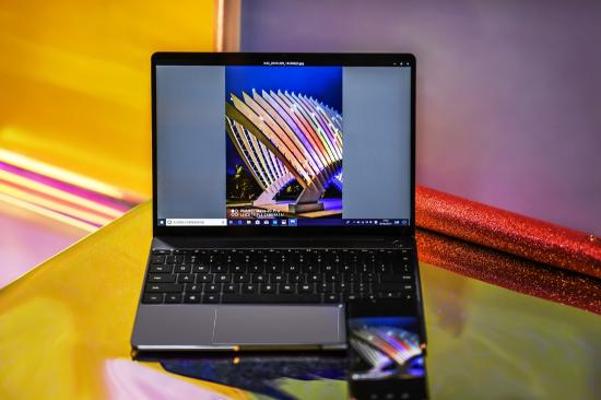 京東年貨節(jié)輕薄本榜首 華為MateBook13深空灰版本現(xiàn)已開(kāi)售