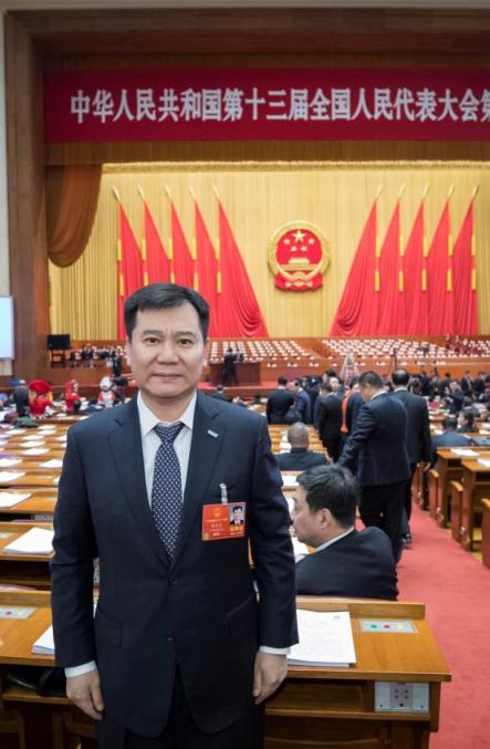 快遞物流進入新階段，張近東兩會再發(fā)聲