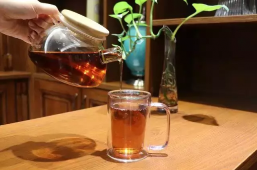 快節(jié)奏里，享受精致慢生活，從一杯醇粹糯米香普洱茶珍開始