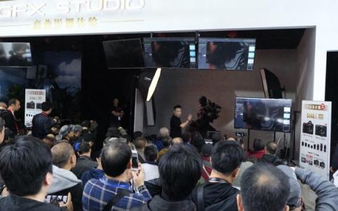 富士膠片全新無反數(shù)碼相機系列參展CHINA P&E 2019