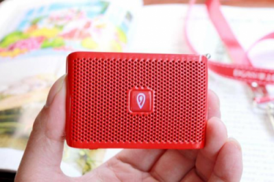 BET365 Handheld Listening，智能掌上聽還原經(jīng)典MP4！