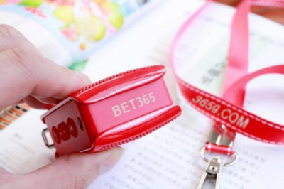 BET365 Handheld Listening，智能掌上聽還原經(jīng)典MP4！