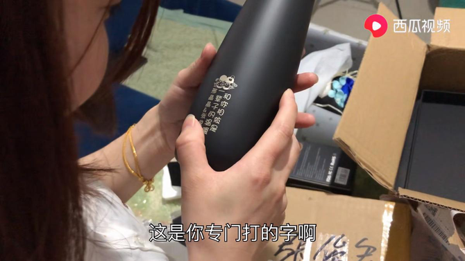 深漂夫妻在西瓜視頻用vlog記錄生活小確幸，網友：又甜又虐