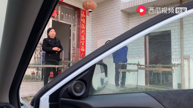 深漂夫妻在西瓜視頻用vlog記錄生活小確幸，網友：又甜又虐