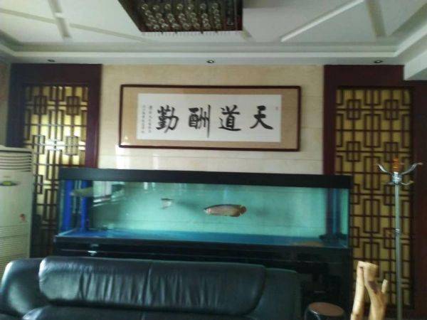 這些客廳裝飾畫，提升品位不說，還能凸顯文化韻味