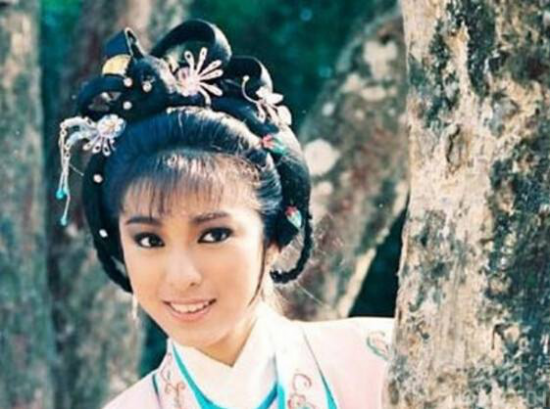 時(shí)光站細(xì)胞儲(chǔ)存發(fā)布會(huì)請(qǐng)來(lái)凍齡女神米雪，40年歲月在她身上毫無(wú)痕跡