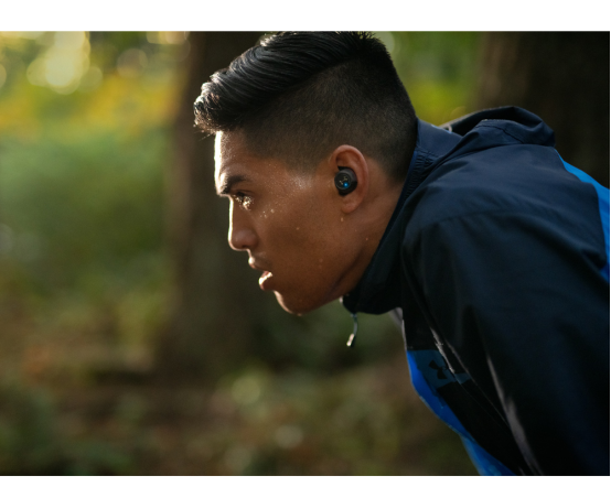 真無線耳機(jī)新寵，UA小黑盒大戰(zhàn)蘋果AirPods