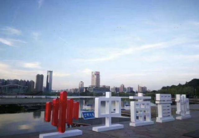新常態(tài)下地產(chǎn)大鱷紛紛指向國(guó)康，房企轉(zhuǎn)型的2條路徑已見(jiàn)規(guī)模