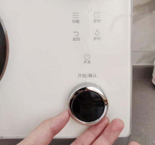 還找不到合適的烤箱？快來看看這款復(fù)古蒸烤箱實拍