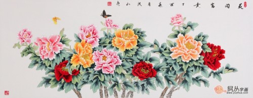 客廳背景墻上的掛畫，名家手繪花鳥國畫更受歡迎
