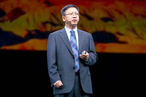 華為云鄭葉來：跨越裂谷，共建普惠AI