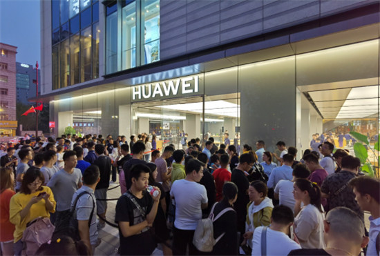 華為Mate30系列首銷火爆，徠卡電影四攝吸睛圈粉