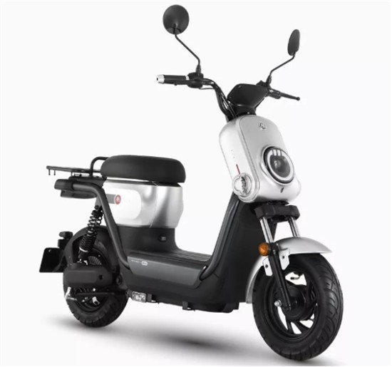 愛(ài)瑪年度新品上市，精準(zhǔn)洞察定義城市家庭功能車(chē)