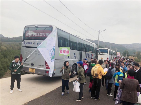 灌注一點(diǎn)愛(ài)，首汽約車巴士出行讓綠色永存