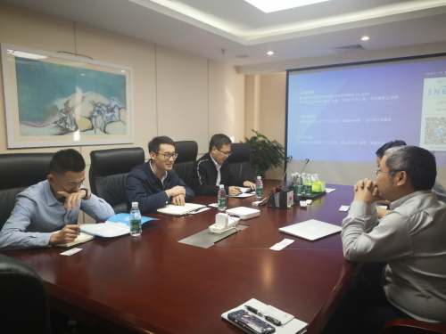 成都崇州市新經(jīng)濟(jì)和科技局副局長一行到訪數(shù)據(jù)堂