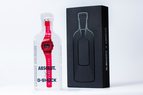 潮流入喉！G-SHOCK X ABSOLUT絕對伏特加聯(lián)名款破界來襲